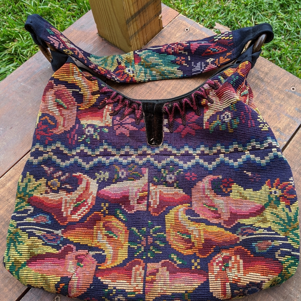 Embroidered bag